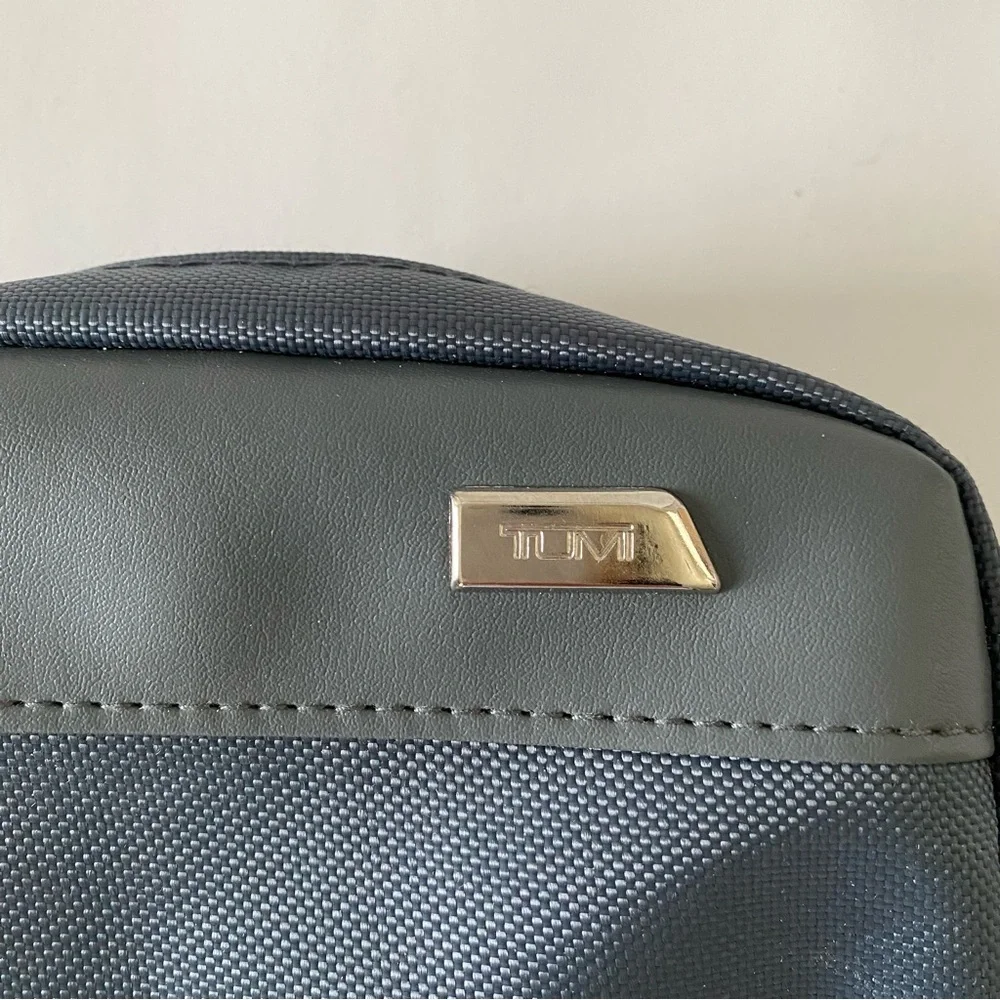 Tumi delta amenity